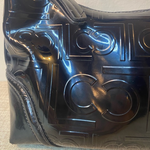 Liz Claiborne Black Patent Leather Purse - Picture 3 of 6
